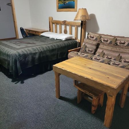 Willamette Pass Inn & Chalets Odell Lake ภายนอก รูปภาพ