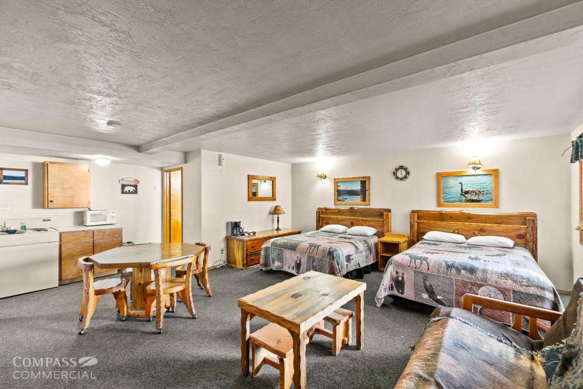 Willamette Pass Inn & Chalets Odell Lake ภายนอก รูปภาพ
