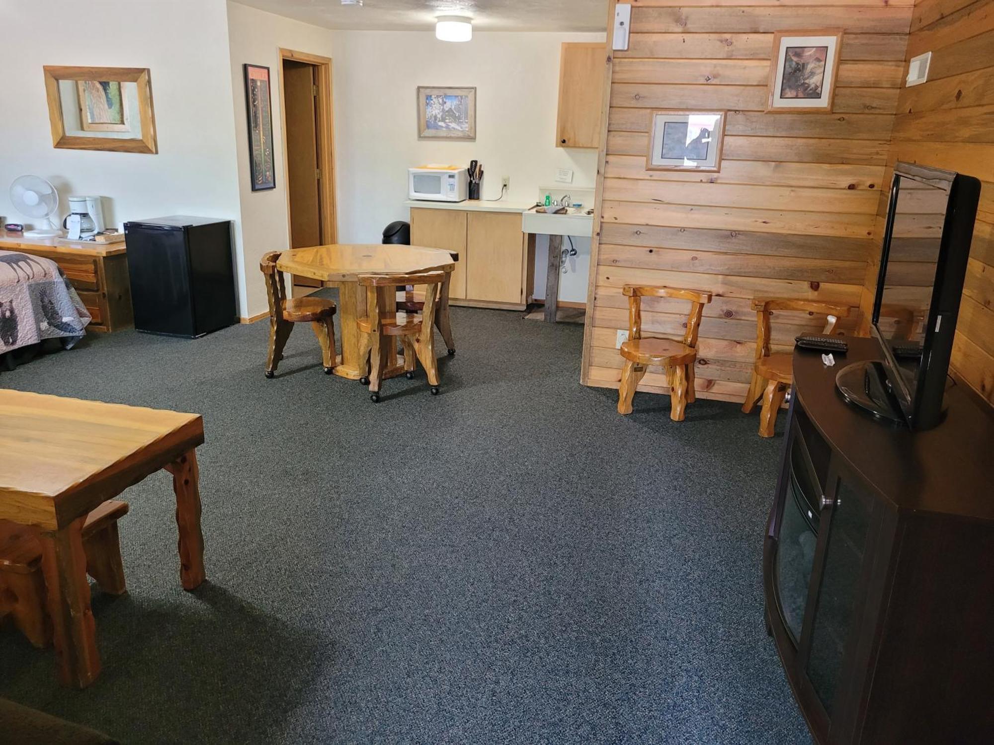Willamette Pass Inn & Chalets Odell Lake ภายนอก รูปภาพ